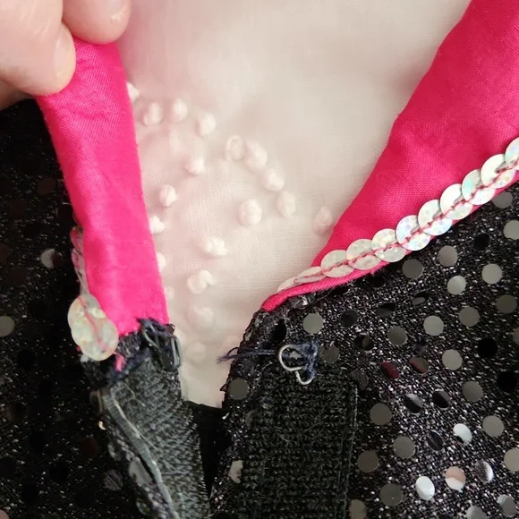 Stunning, 3 piece Glitzy dance costume - Picture 9 of 9